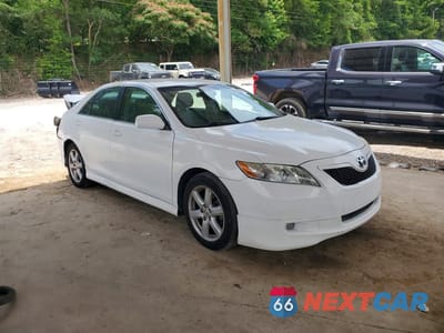 Czwarte zdjęcie samochodu z boku: 2007 TOYOTA CAMRY SE VIN:4T1BE46K67U686893 - miniatura