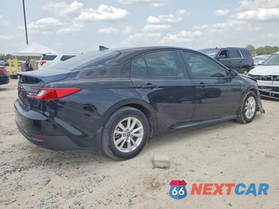 Trzecie zdjęcie samochodu z tyłu: 2026 TOYOTA CAMRY LE VIN:4T1DAACKXTU663456 - miniatura