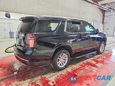 Trzecie zdjęcie samochodu z tyłu: 2023 CHEVROLET TAHOE K1500 LT VIN:1GNSKNKD5PR348762 - miniatura