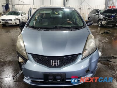 Piąte zdjęcie samochodu w środku: 2011 HONDA FIT VIN:JHMGE8H31BC025180 - miniatura