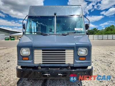 Piąte zdjęcie samochodu w środku: 2021 FORD F59 DELIVERY TRUCK VIN:1F65F5KN2M0A01833 - miniatura