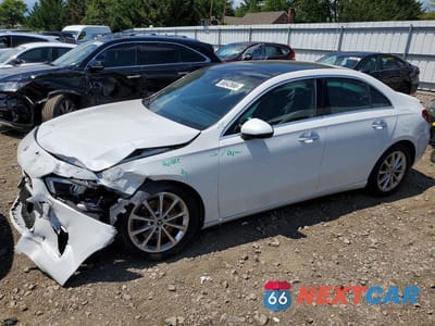 2019 MERCEDES-BENZ A 220 4MATIC WDD3G4FB6KW023197 - główne zdjęcie licytacji z USA - miniatura