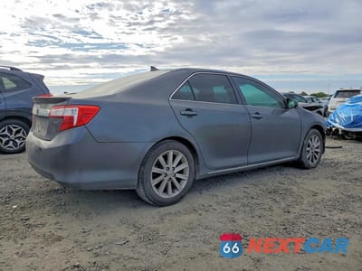 Trzecie zdjęcie samochodu z tyłu: 2012 TOYOTA CAMRY XLE V6 VIN:4T1BK1FK9CU500331 - miniatura