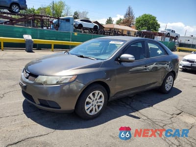2010 KIA FORTE EX KNAFU4A29A5047597 - główne zdjęcie licytacji z USA - miniatura