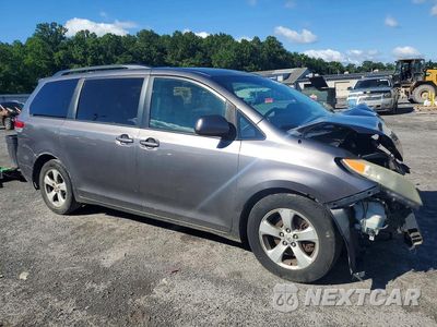 Czwarte zdjęcie samochodu z boku: 2011 TOYOTA SIENNA LE VIN:5TDKK3DC3BS106810 - miniatura