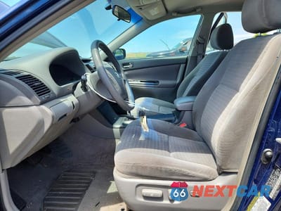 Zdjęcie 7 z 12 samochodu: 2005 TOYOTA CAMRY LE VIN:4T1BE32KX5U420399 - miniatura