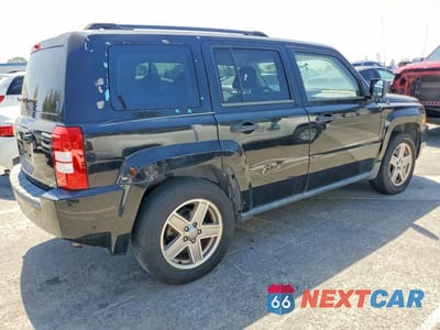 Trzecie zdjęcie samochodu z tyłu: 2007 JEEP PATRIOT VIN:1J8FF28W87D362151 - miniatura