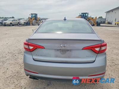Zdjęcie 6 z 12 samochodu: 2015 HYUNDAI SONATA SPORT VIN:5NPE34AF9FH099047 - miniatura