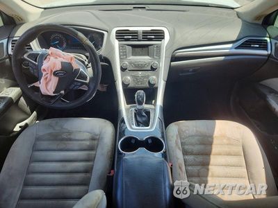 Zdjęcie 8 z 13 samochodu: 2015 FORD FUSION S VIN:3FA6P0G76FR123762 - miniatura