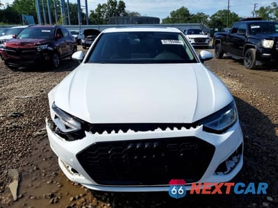 Piąte zdjęcie samochodu w środku: 2021 AUDI A4 PREMIUM 40 VIN:WAUABAF42MN014826 - miniatura