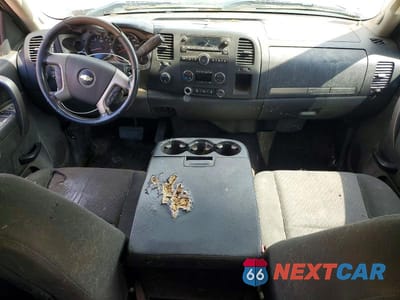 Zdjęcie 8 z 12 samochodu: 2012 CHEVROLET SILVERADO K1500 LT VIN:3GCPKSE77CG101594 - miniatura