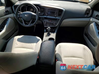 Zdjęcie 8 z 12 samochodu: 2013 KIA OPTIMA LX VIN:5XXGM4A74DG206996 - miniatura
