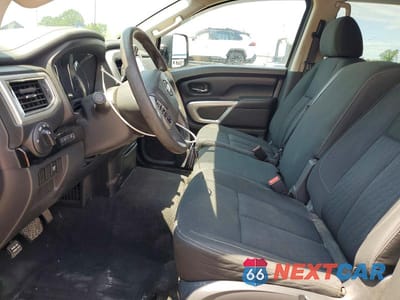 Zdjęcie 7 z 13 samochodu: 2017 NISSAN TITAN XD SV VIN:1N6BA1F35HN575249 - miniatura