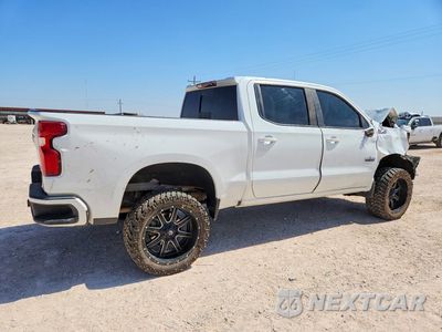 Trzecie zdjęcie samochodu z tyłu: 2021 CHEVROLET SILVERADO K1500 RST VIN:1GCUYEED9MZ157739 - miniatura