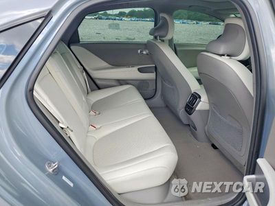 Zdjęcie 10 z 12 samochodu: 2023 HYUNDAI IONIQ 6 LIMITED VIN:KMHM54AA8PA040652 - miniatura