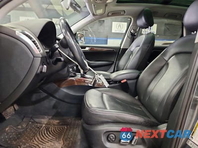 Zdjęcie 7 z 13 samochodu: 2017 AUDI Q5 PREMIUM VIN:WA1C2AFP2HA090012 - miniatura