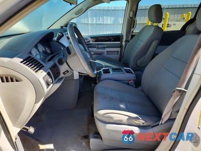Zdjęcie 7 z 13 samochodu: 2010 DODGE GRAND CARAVAN SXT VIN:2D4RN5D10AR107679 - miniatura