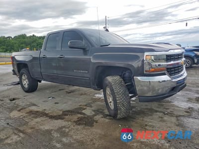 Czwarte zdjęcie samochodu z boku: 2016 CHEVROLET SILVERADO K1500 LT VIN:1GCVKREC6GZ248735 - miniatura
