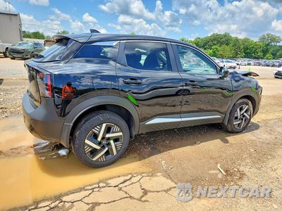 Trzecie zdjęcie samochodu z tyłu: 2025 NISSAN KICKS SV VIN:3N8AP6CA0SL419015 - miniatura