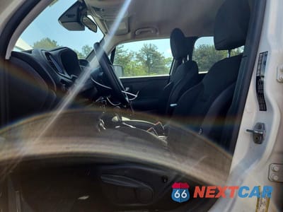 Zdjęcie 7 z 12 samochodu: 2020 JEEP RENEGADE LATITUDE VIN:ZACNJBBB3LPL11754 - miniatura