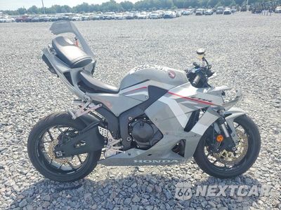 2026 HONDA CBR600 RR JH2PC40H9TK300994 - główne zdjęcie licytacji z USA - miniatura