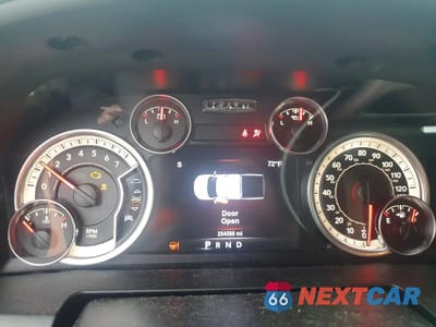 Zdjęcie 9 z 12 samochodu: 2017 RAM 1500 CREW 4X4 LRME VIN:1C6RR7LGXHS755999 - miniatura