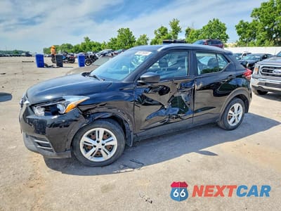 2019 NISSAN KICKS S 3N1CP5CU3KL558776 - główne zdjęcie licytacji z USA - miniatura
