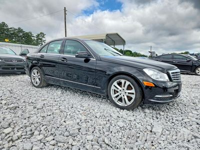 Czwarte zdjęcie samochodu z boku: 2012 MERCEDES-BENZ C 300 4MATIC VIN:WDDGF8BB7CR191724 - miniatura