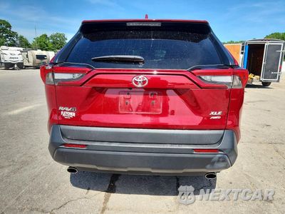 Zdjęcie 6 z 13 samochodu: 2020 TOYOTA RAV4 XLE PREMIUM VIN:2T3A1RFV6LW103965 - miniatura