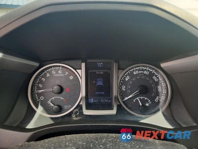 Zdjęcie 9 z 12 samochodu: 2019 TOYOTA TACOMA SR5 V6 VIN:3TMCZ5AN5KM242485 - miniatura