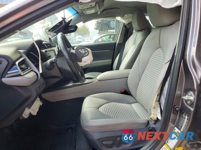 Zdjęcie 7 z 12 samochodu: 2018 TOYOTA CAMRY SE VIN:4T1B11HK2JU157892 - miniatura