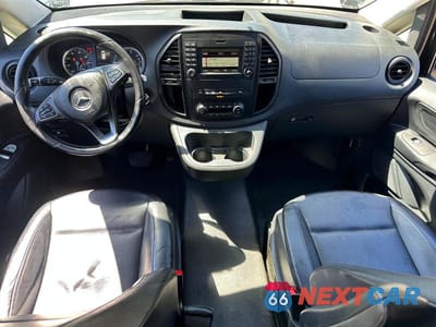 Piąte zdjęcie samochodu w środku: 2018 MERCEDES-BENZ METRIS VIN:WD4PG2EE6J3414626 - miniatura