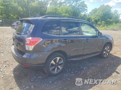 Trzecie zdjęcie samochodu z tyłu: 2017 SUBARU FORESTER 2.5I LIMITED VIN:JF2SJAJC4HH577570 - miniatura
