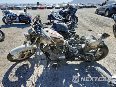 Trzecie zdjęcie samochodu z tyłu: 2005 HONDA VT600 CD VIN:JH2PC21315M602956 - miniatura