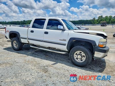 Czwarte zdjęcie samochodu z boku: 2002 CHEVROLET SILVERADO K2500 HEAVY DUTY VIN:1GCHK23192F104466 - miniatura