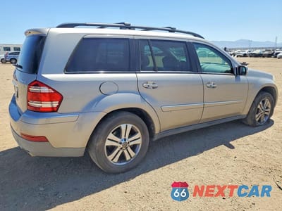 Trzecie zdjęcie samochodu z tyłu: 2007 MERCEDES-BENZ GL 450 4MATIC VIN:4JGBF71E07A251031 - miniatura