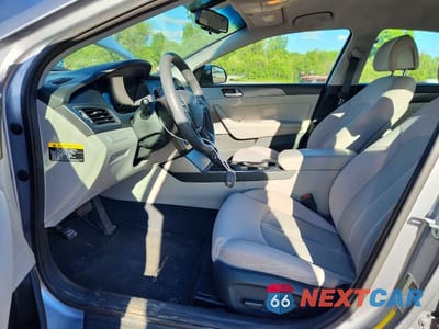 Zdjęcie 7 z 12 samochodu: 2015 HYUNDAI SONATA SPORT VIN:5NPE34AF7FH032916 - miniatura