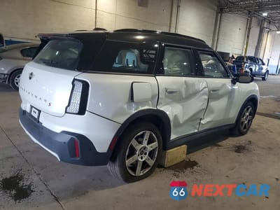 Trzecie zdjęcie samochodu z tyłu: 2025 MINI COUNTRYMAN S ALL4 VIN:WMZ23GA02S7R98623 - miniatura