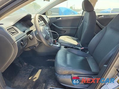 Zdjęcie 7 z 13 samochodu: 2012 VOLKSWAGEN JETTA BASE VIN:3VW2K7AJ6CM349861 - miniatura