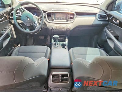 Zdjęcie 8 z 13 samochodu: 2020 KIA SORENTO L VIN:5XYPG4A36LG669107 - miniatura