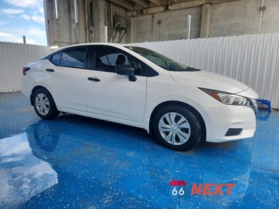 Czwarte zdjęcie samochodu z boku: 2020 NISSAN VERSA S VIN:3N1CN8BV2LL801870 - miniatura