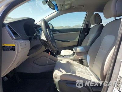 Zdjęcie 7 z 12 samochodu: 2016 HYUNDAI TUCSON SE VIN:KM8J23A47GU245698 - miniatura
