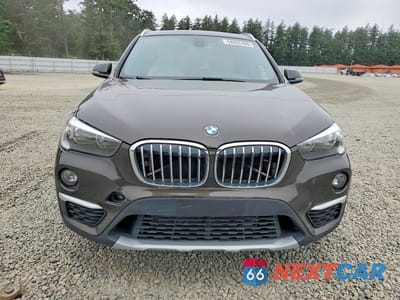 Piąte zdjęcie samochodu w środku: 2018 BMW X1 SDRIVE28I VIN:WBXHU7C33J3H43750 - miniatura