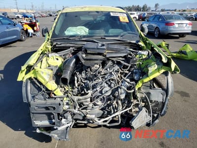 Piąte zdjęcie samochodu w środku: 2023 BMW X4 M VIN:5YM23EC05P9T15821 - miniatura