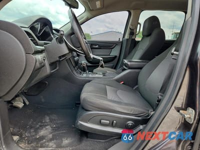 Zdjęcie 7 z 13 samochodu: 2016 CHEVROLET TRAVERSE LT VIN:1GNKRGKD9GJ107633 - miniatura