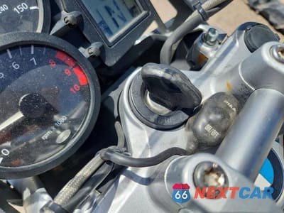 Zdjęcie 8 z 9 samochodu: 2009 BMW R1200 R VIN:WB10398079ZS26798 - miniatura