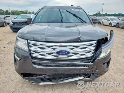 Piąte zdjęcie samochodu w środku: 2019 FORD EXPLORER XLT VIN:1FM5K7DH3KGA88251 - miniatura