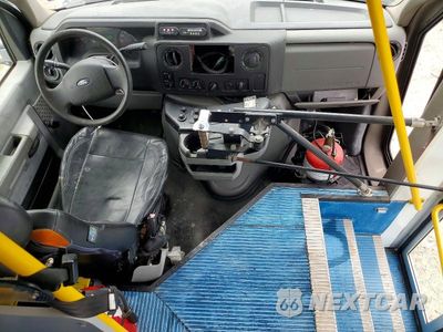 Zdjęcie 8 z 13 samochodu: 2014 FORD ECONOLINE E450 SUPER DUTY CUTAWAY VAN VIN:1FDEE4FL9EDA66011 - miniatura