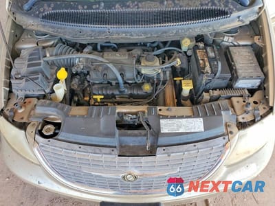 Zdjęcie 12 z 13 samochodu: 2002 CHRYSLER TOWN & COUNTRY LIMITED VIN:2C8GP64L92R613047 - miniatura