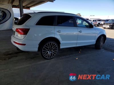 Trzecie zdjęcie samochodu z tyłu: 2015 AUDI Q7 PRESTIGE VIN:WA1DGAFE4FD018194 - miniatura